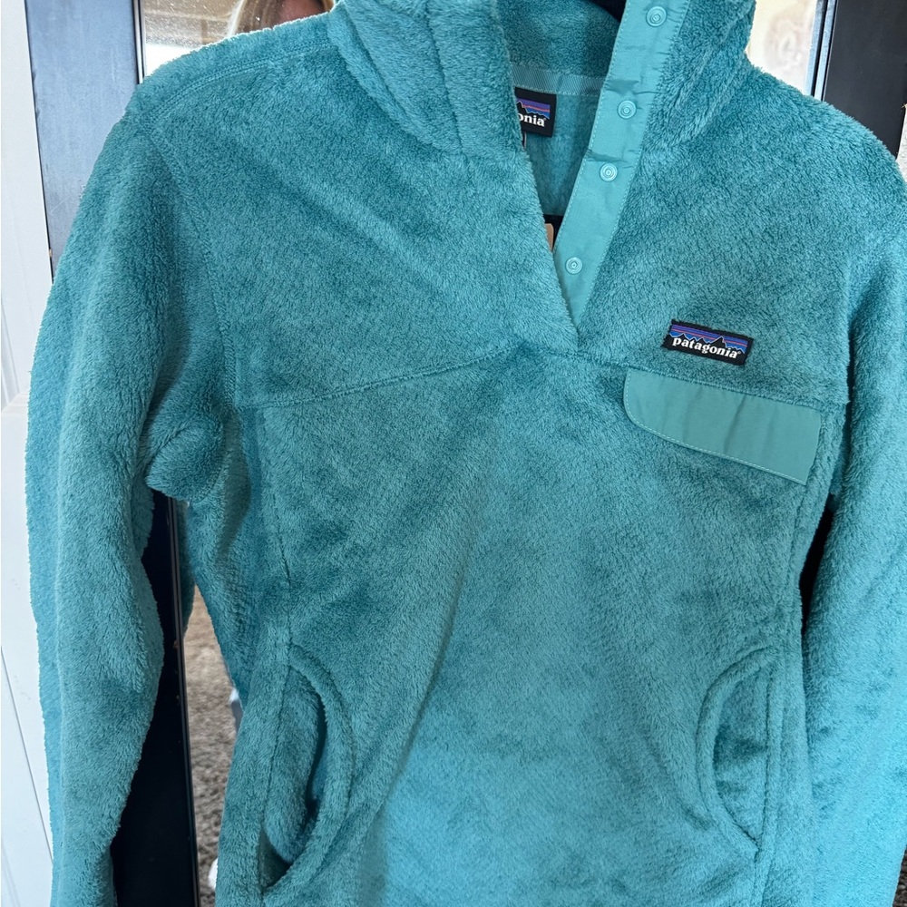Patagonia NWT-Aqua Snap-T Pullover